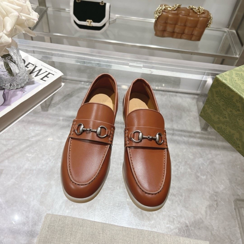 G*u*i leather shoes